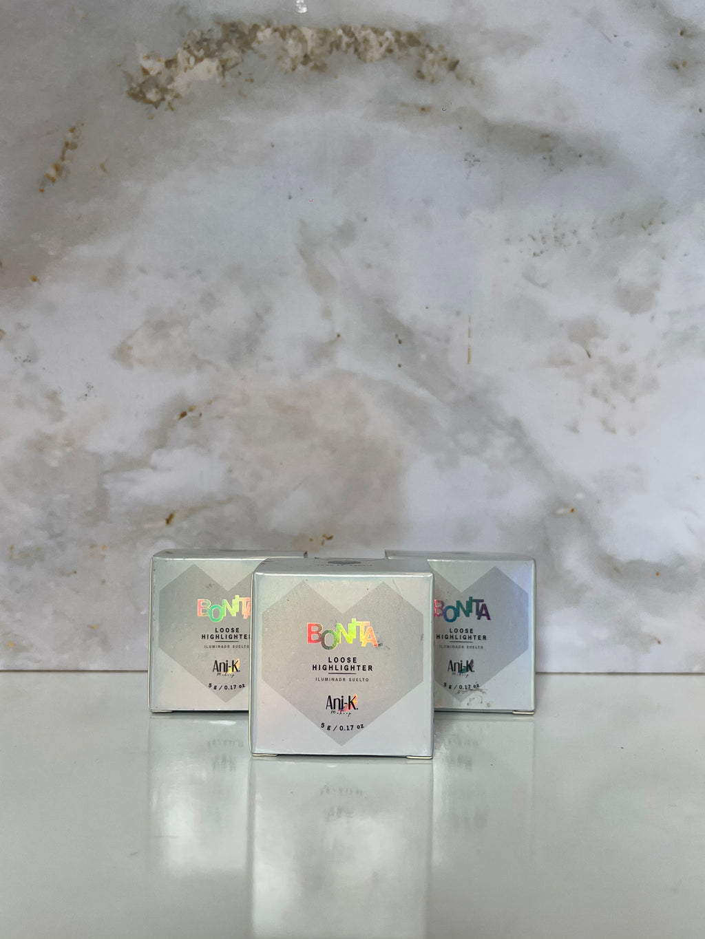 Iluminador Suelto Anik